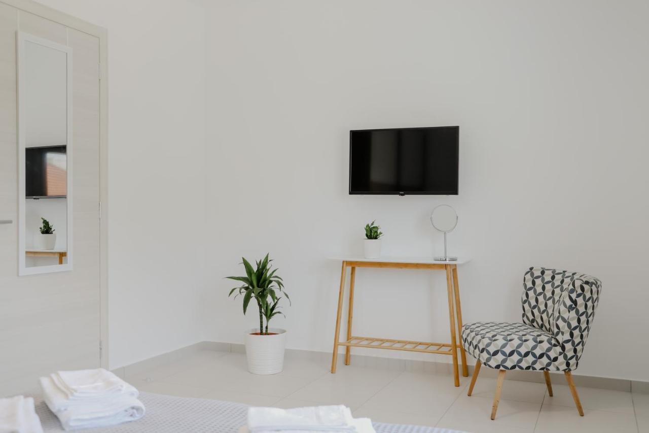 The Olive House Apartment Nea Peramos  Exterior photo